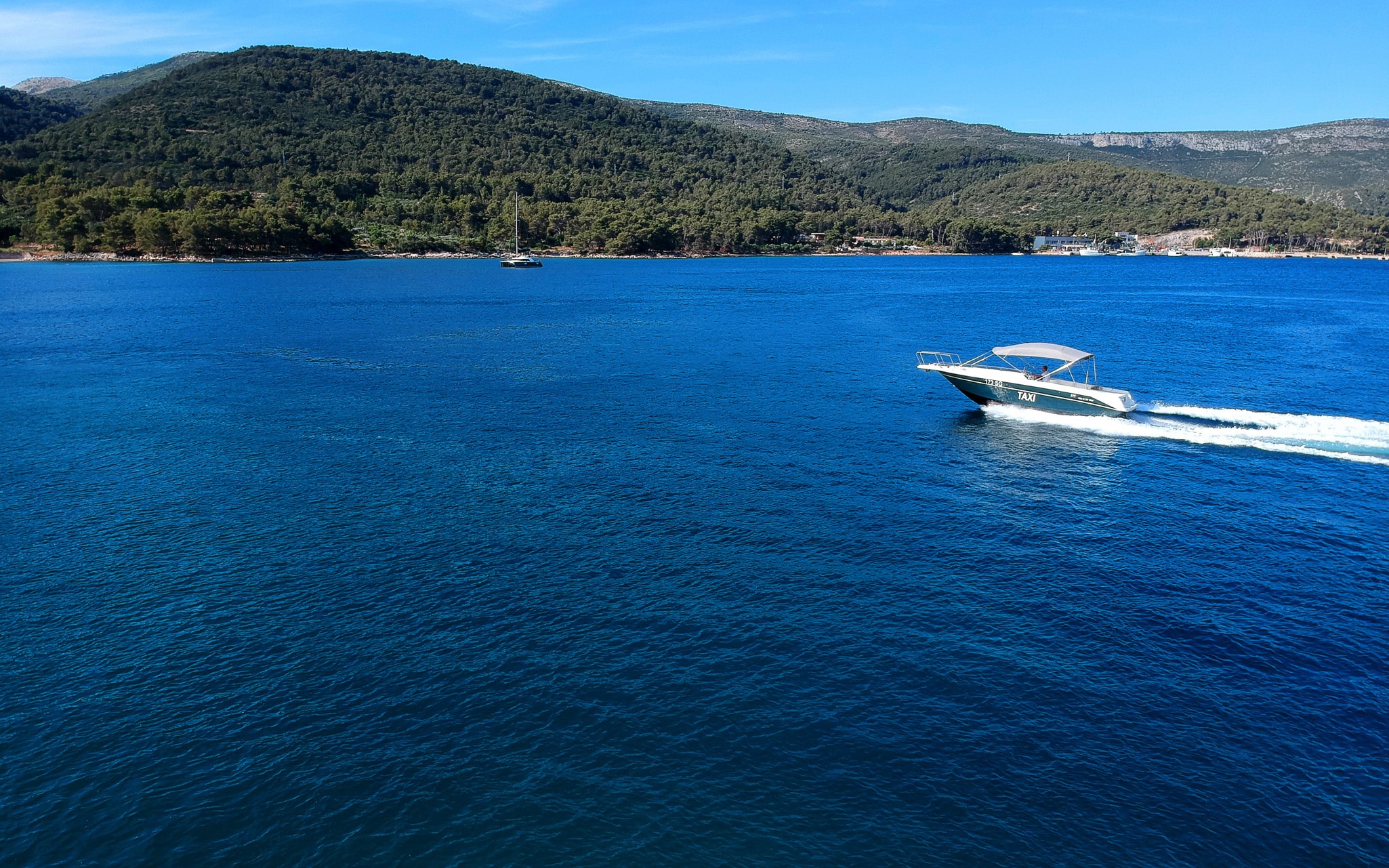 taxi boat